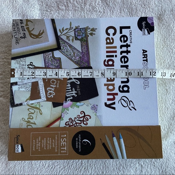 Art School Creative Lettering & Calligraphy Learning Kit by Spice Box - Picture 11 of 12
